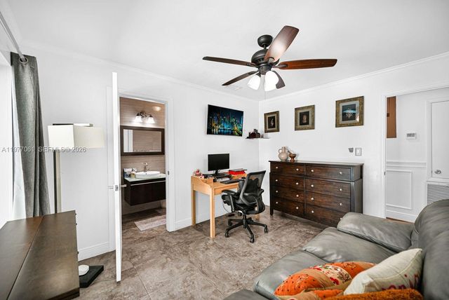 7700 SW 139th Ter, Palmetto Bay, FL 33158