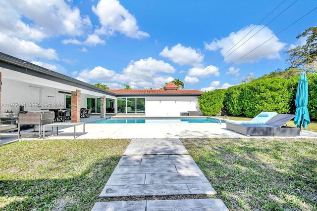 7700 SW 139th Ter, Palmetto Bay, FL 33158