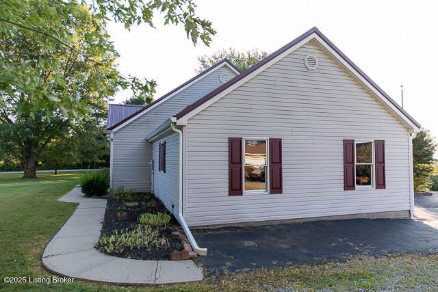 44 Wheeler Rd, Milton, KY 40045