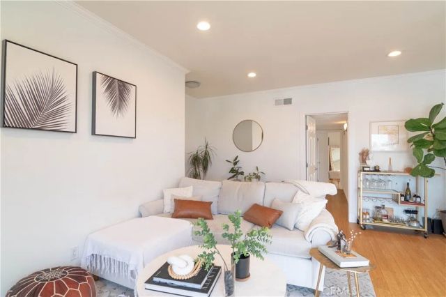 1115 S Elm Drive 301, Los Angeles, CA 90035