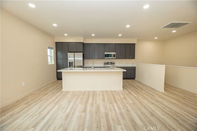 14407 Maraschino Avenue, Fontana, CA 92335