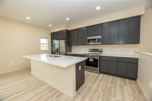 14407 Maraschino Avenue, Fontana, CA 92335