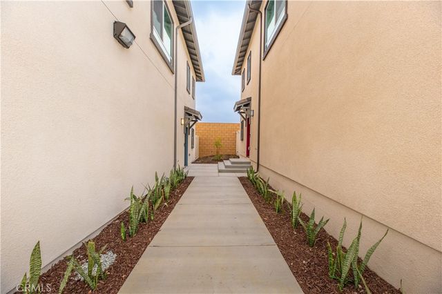 14407 Maraschino Avenue, Fontana, CA 92335
