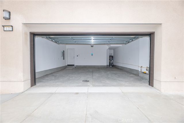 14407 Maraschino Avenue, Fontana, CA 92335