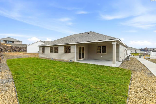 6520 W 29th Ct, Kennewick, WA 99338