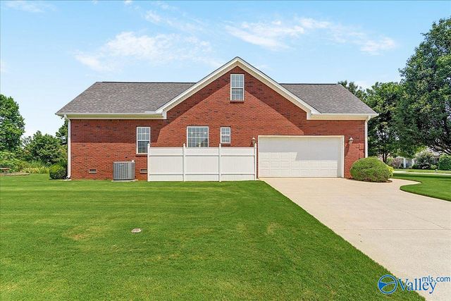 101 Quail Run Court, Meridianville, AL 35759