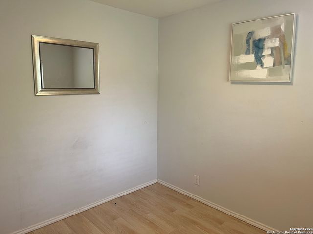 15 McLennan Oak, San Antonio, TX 78240