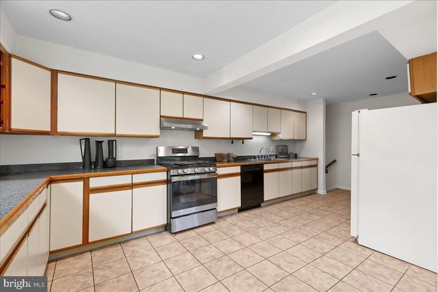 72 MASON DR, Princeton, NJ 08540