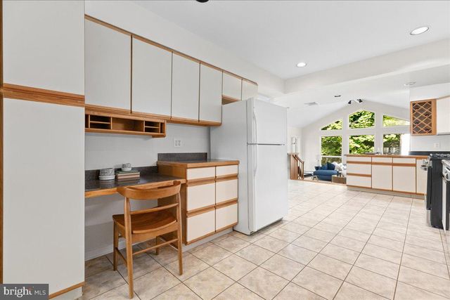 72 MASON DR, Princeton, NJ 08540
