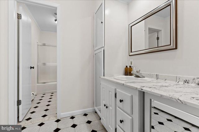 72 MASON DR, Princeton, NJ 08540