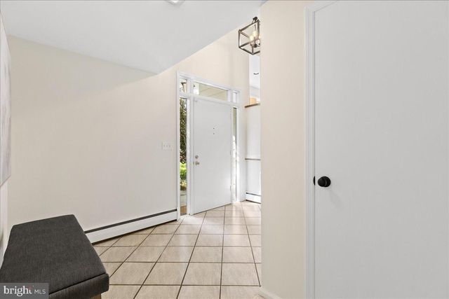 72 MASON DR, Princeton, NJ 08540