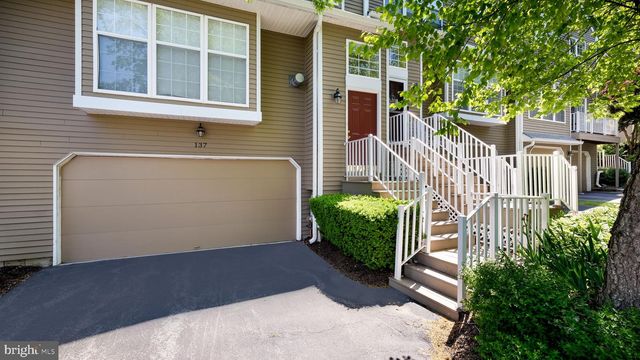 137 WEYBRIDGE DR, Malvern, PA 19355