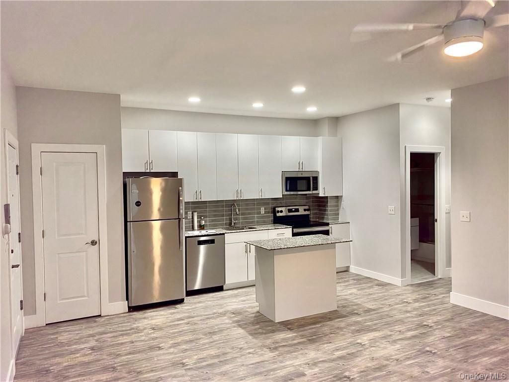 25 W Hartsdale Avenue 2W, Hartsdale, NY 10530