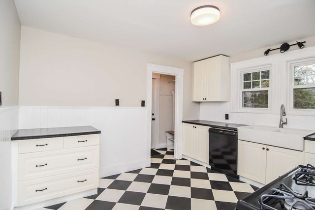53-55 N Gate Park, Newton, MA 02465