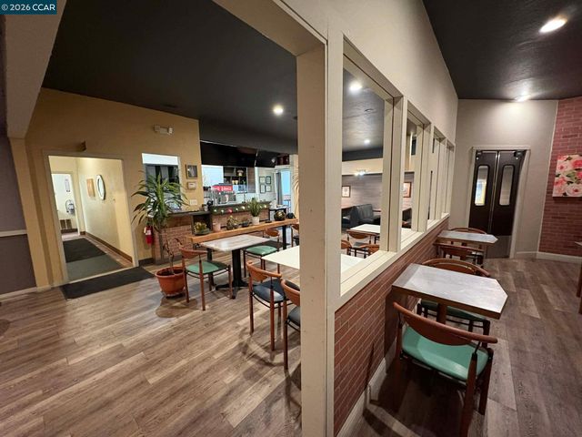 1518 Sonoma Blvd, Vallejo, CA 94590