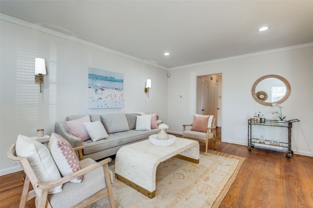5458 Anita Street, Dallas, TX 75206