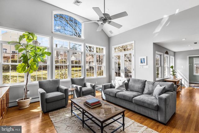 220 S VALLEY FORGE RD, Devon, PA 19333