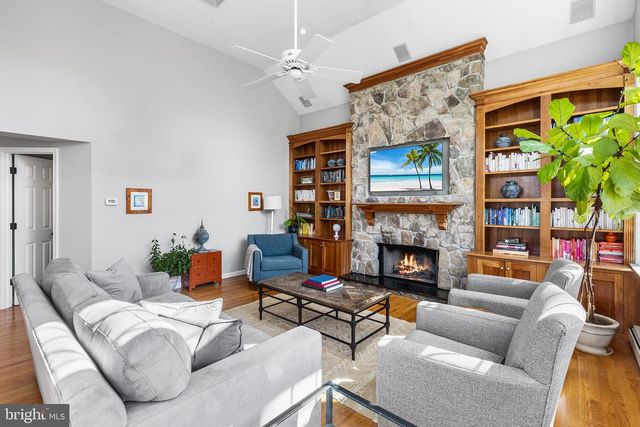 220 S VALLEY FORGE RD, Devon, PA 19333