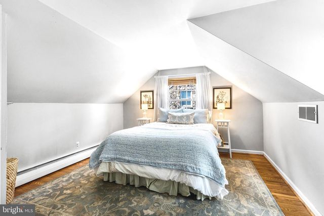 220 S VALLEY FORGE RD, Devon, PA 19333