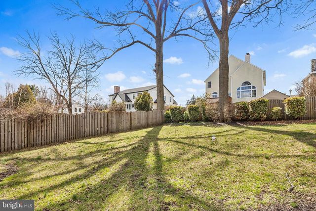 220 S VALLEY FORGE RD, Devon, PA 19333