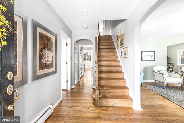 220 S VALLEY FORGE RD, Devon, PA 19333