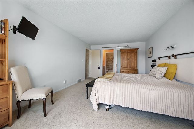 2131 1st Avenue SE 310, Cedar Rapids, IA 52402