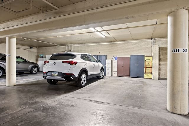 2131 1st Avenue SE 310, Cedar Rapids, IA 52402