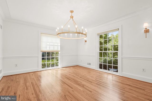 4810 ROCKWOOD PKWY NW, Washington, DC 20016