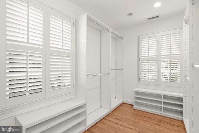 4810 ROCKWOOD PKWY NW, Washington, DC 20016