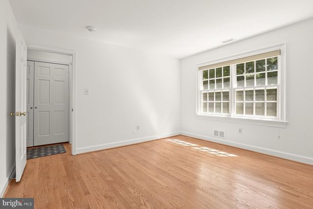 4810 ROCKWOOD PKWY NW, Washington, DC 20016