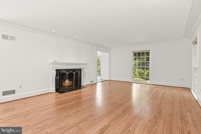 4810 ROCKWOOD PKWY NW, Washington, DC 20016