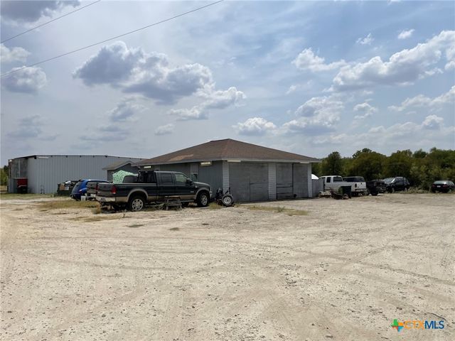 1000 Heidenreich Lane, Kyle, TX 78640