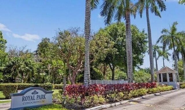 105 Royal Park Drive 3a, Oakland Park, FL 33309