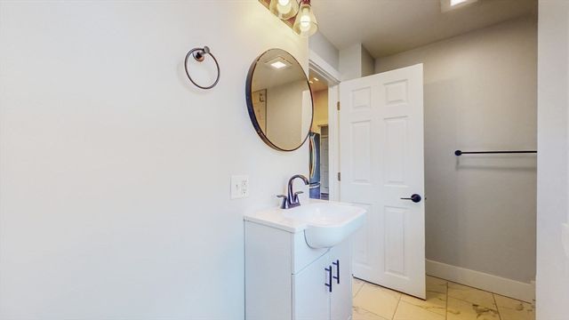 24 Alfred 1, Everett, MA 02149