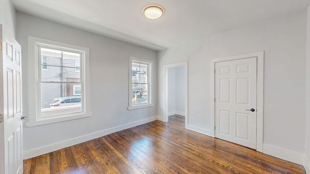 24 Alfred 1, Everett, MA 02149