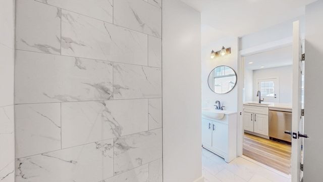 24 Alfred 1, Everett, MA 02149