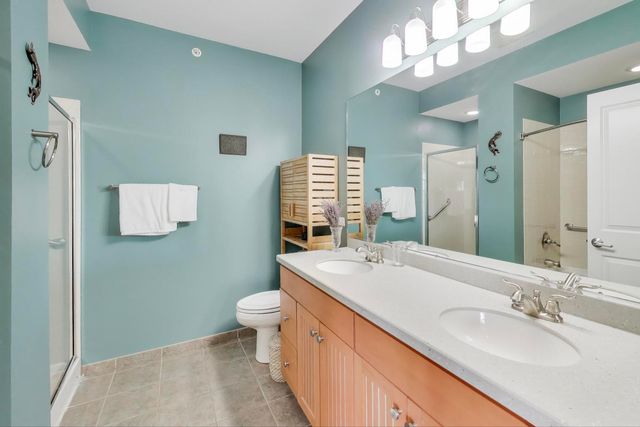 977 Harris Road 34, Grayslake, IL 60030