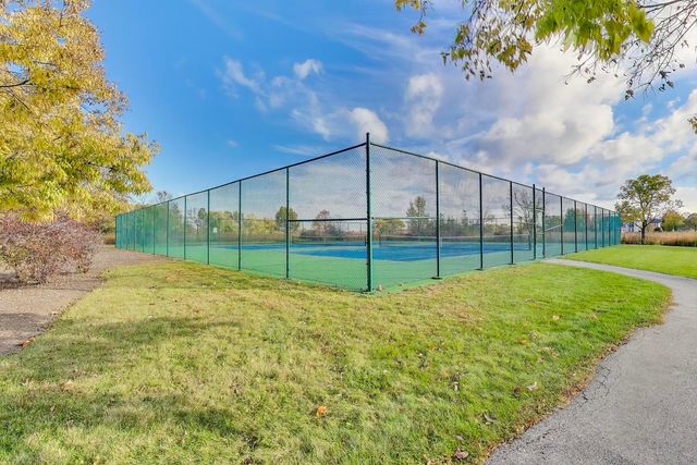 977 Harris Road 34, Grayslake, IL 60030