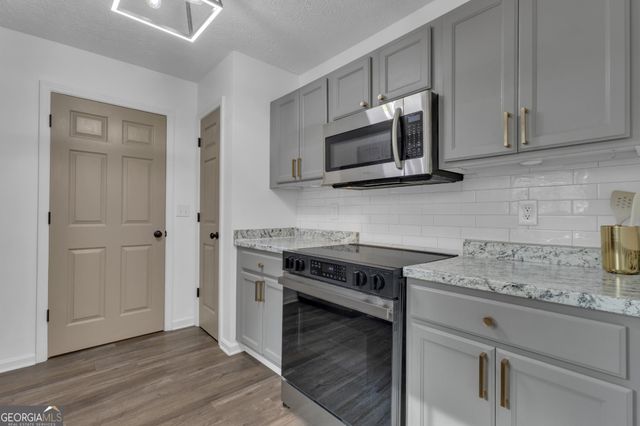 106 Greenfield Lane, Grantville, GA 30220