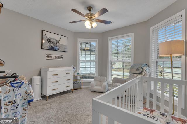 106 Greenfield Lane, Grantville, GA 30220