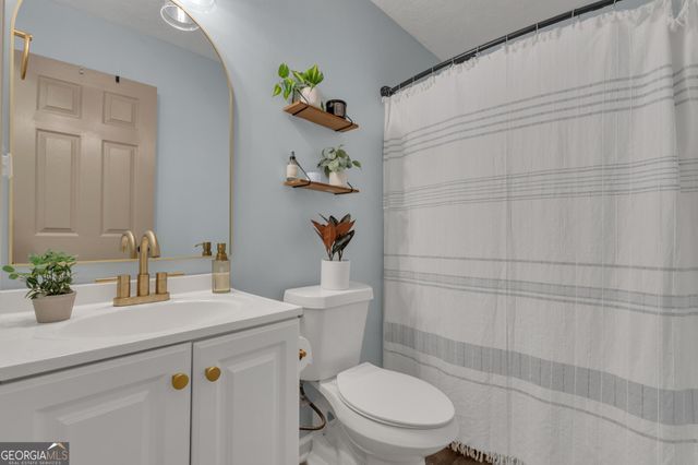 106 Greenfield Lane, Grantville, GA 30220