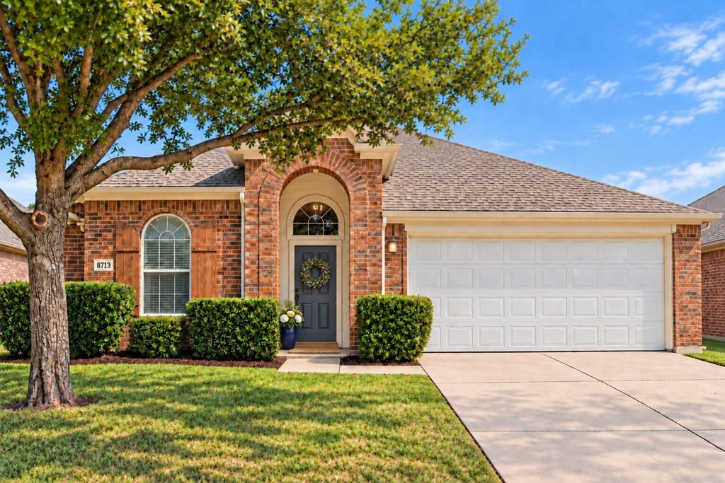 8713 Wagon Trail, Cross Roads, TX 76227 — exterior