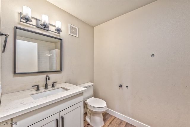 3956 Danny Melamed Avenue 201, Las Vegas, NV 89110