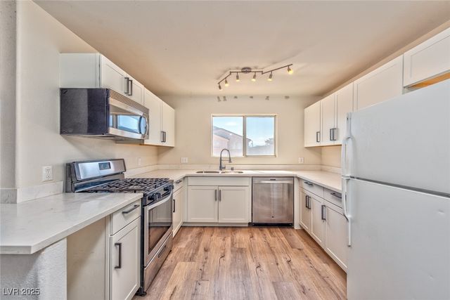 3956 Danny Melamed Avenue 201, Las Vegas, NV 89110