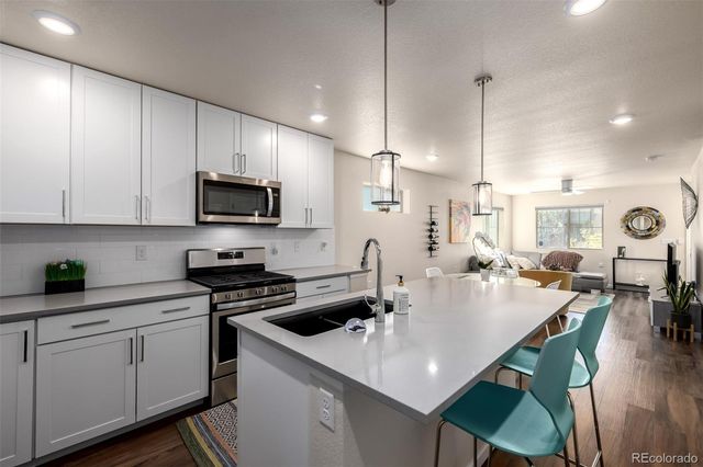 68 Avocet Court, Longmont, CO 80501