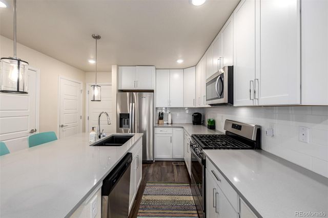 68 Avocet Court, Longmont, CO 80501