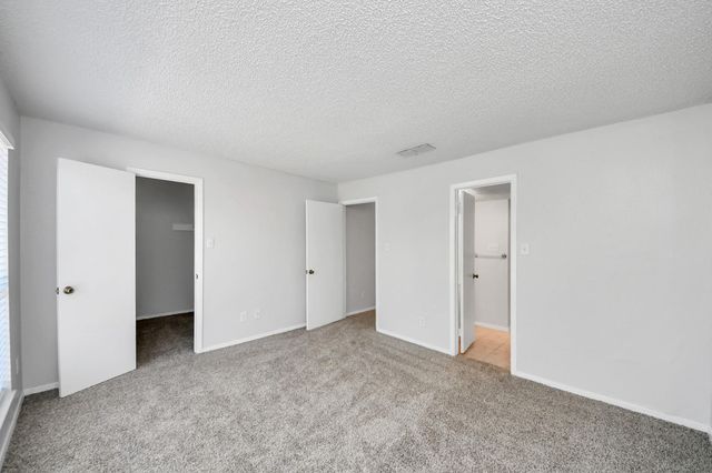 3750 Tanglewilde Street A7, Houston, TX 77063