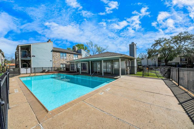 3750 Tanglewilde Street A7, Houston, TX 77063