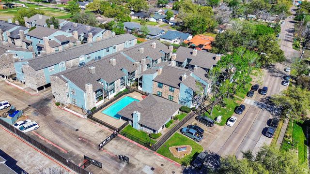 3750 Tanglewilde Street A7, Houston, TX 77063