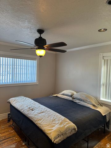 571 E BEN LOMOND AVE, South Ogden, UT 84403